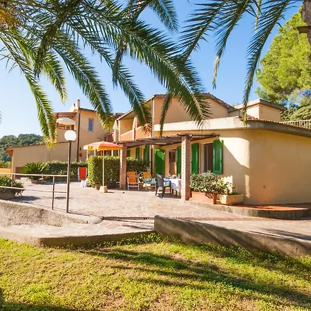 Apartmanhotel La Valdana 3*
