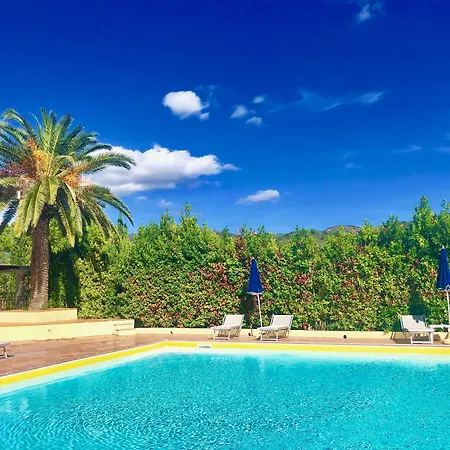 Aparthotel La Valdana