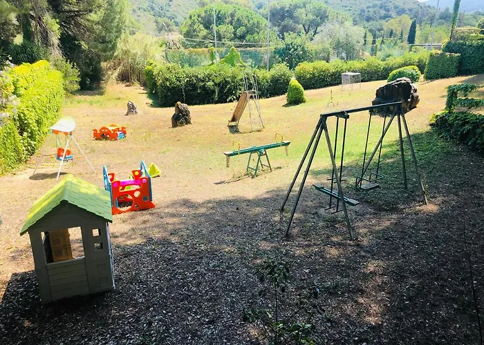 La Valdana Aparthotel 3*