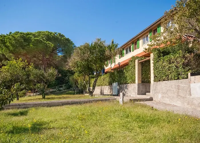 Aparthotel La Valdana 3*